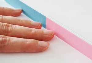 How To Choose A Nail File? A Serious Approach To An Easy Instrument!